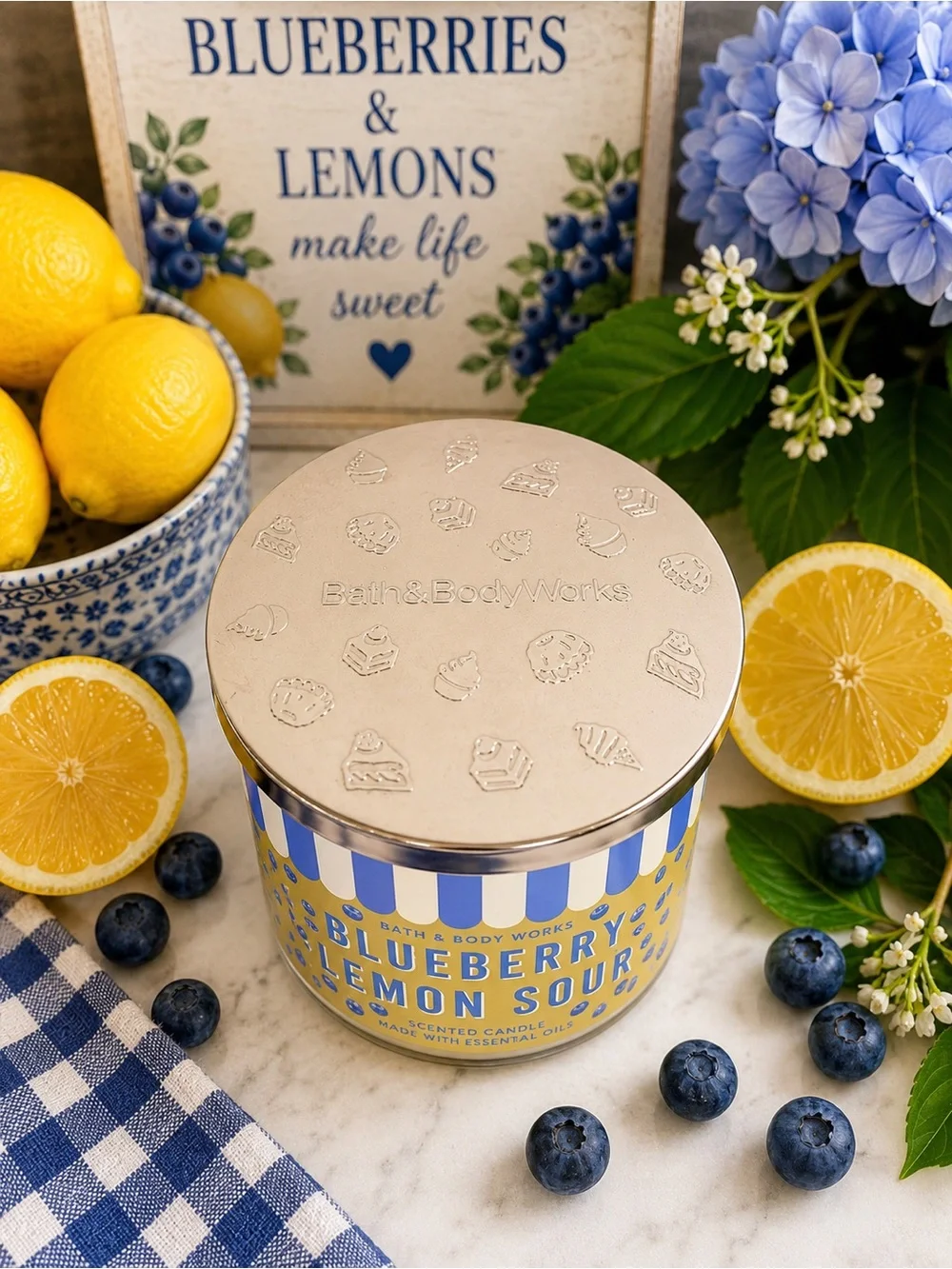 Bath & Body Works Blueberry Lemon Sour 3-Wick Candle NWT 14.5 oz